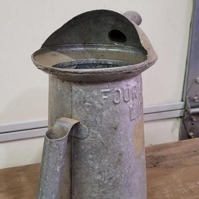Lot 5: Vintage 4 Quart Metal Spout Shield Can 