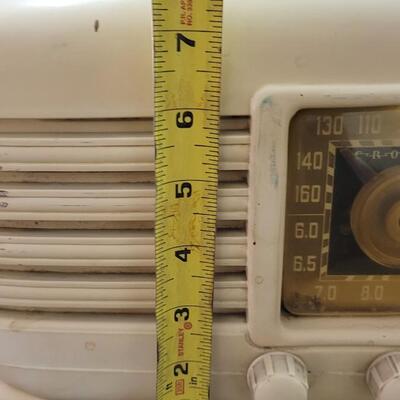 Lot 6: Vintage CROSLEY Model 56 TW-L Radio (Needs Rewire Project)