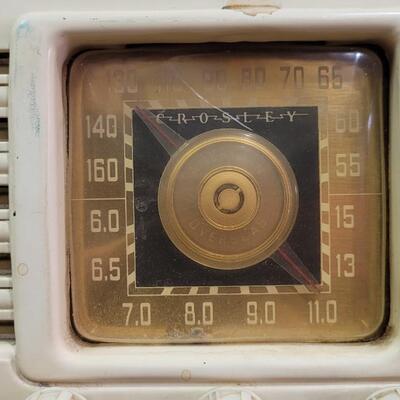 Lot 6: Vintage CROSLEY Model 56 TW-L Radio (Needs Rewire Project)