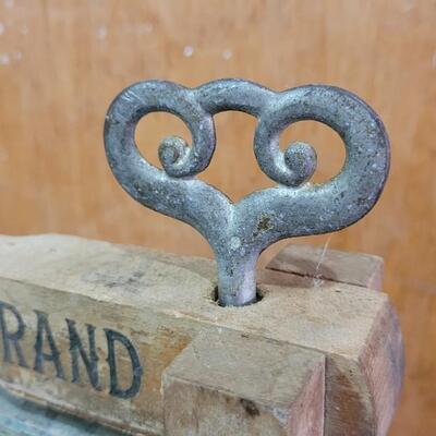 Lot 20: Antique ANCHOR BRAND Washer