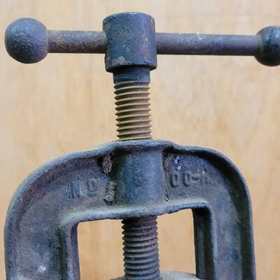 Lot 22: Vintage Pipe Cutter Bench Tool 