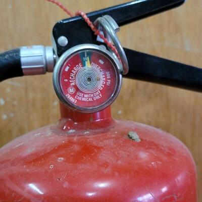 Lot 23: Large KIDDE Dry Chemical Fire Extinguisher 