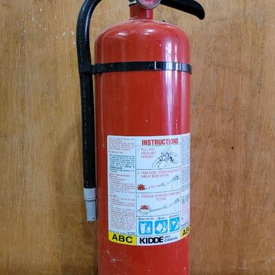 Lot 23: Large KIDDE Dry Chemical Fire Extinguisher 