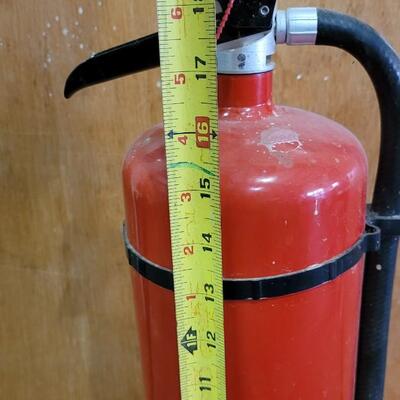 Lot 23: Large KIDDE Dry Chemical Fire Extinguisher 
