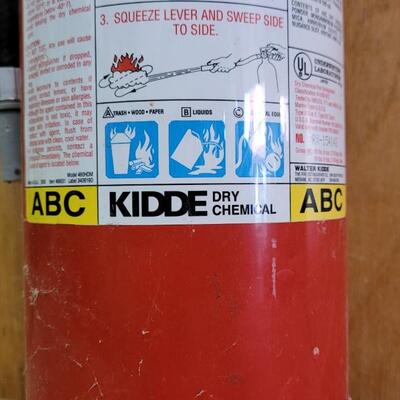Lot 23: Large KIDDE Dry Chemical Fire Extinguisher 