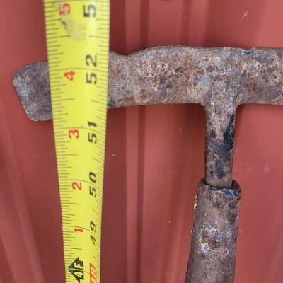 Lot 28: Assortment of (3) Vintage Garden Tools