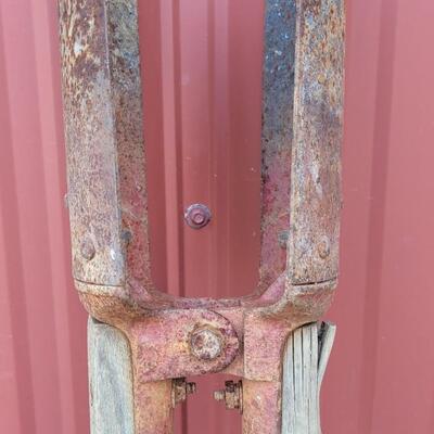 Lot 31: Vintage Post Hole Digger Tool 