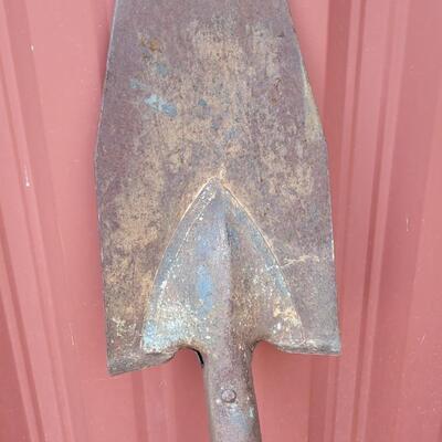 Lot 43: Vintage Metal Shovel w/ Blue Handle Trim 