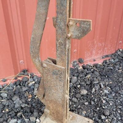 Lot 44: Vintage Large Floor Jack