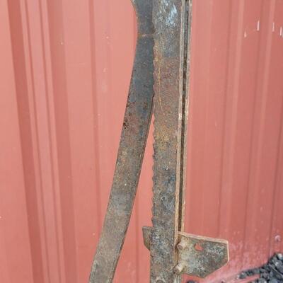 Lot 44: Vintage Large Floor Jack