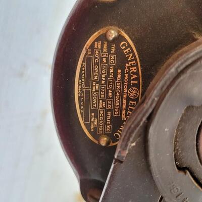 Lot 55: Vintage Red Chippy Paint Base w/ Columbian VISE and GE Bench Grinder 