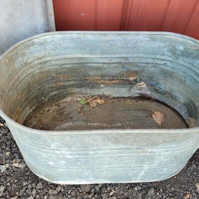 Lot 60: Large Steel Basin w/ Lid (Original Wood Handles)