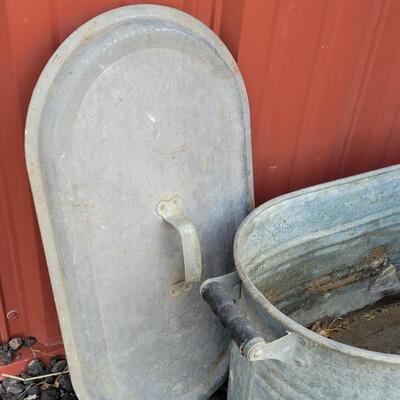 Lot 60: Large Steel Basin w/ Lid (Original Wood Handles)