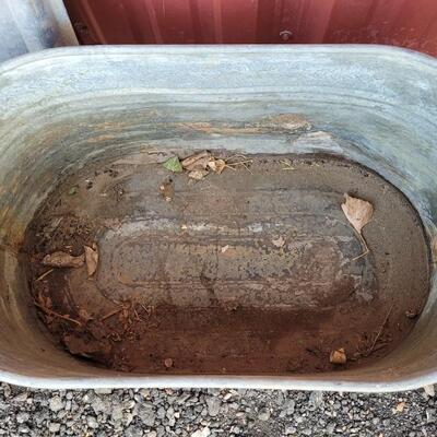 Lot 60: Large Steel Basin w/ Lid (Original Wood Handles)
