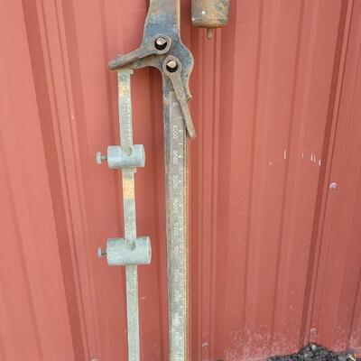 Lot 63: Vintage FAIRBANKS Short Iron Pillar Beam Livestock Scale INCOMPLETE