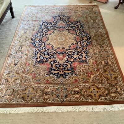 J 681. Signed Hand Knotted Persian Ghoum Silk Rug ( 6â€™ 9â€ x 4â€™ 6â€ ) 