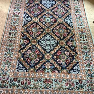 J. 682 Signed Hand Knotted Persian Isfahan Wool Rug ( 7â€™ 4â€ x 4â€™ 8â€ ) 