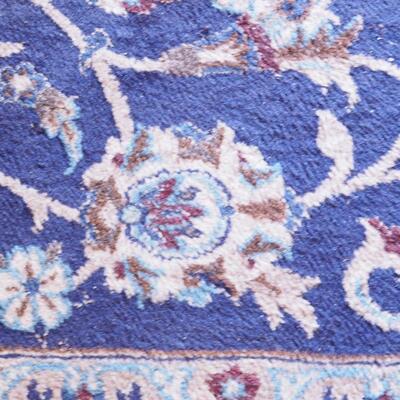 Lot 112 Persian Style area rug 57 X 82 