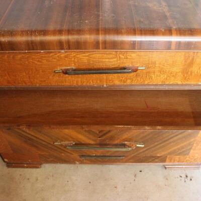   VINTAGE DRESSER
