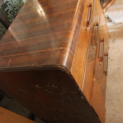   VINTAGE DRESSER