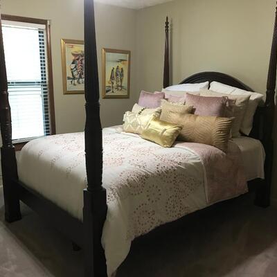 BOMBAY CANOPY POSTER  QUEEN BEDROOM SUITE
