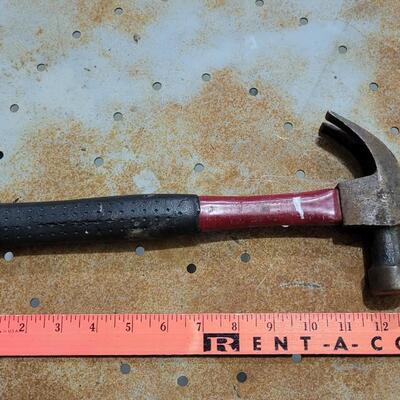 Lot 68: (2) Vintage Hammers w/ Red Accents 