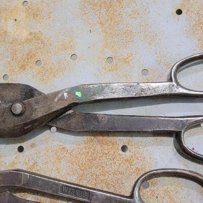 Lot 72: (2) Vintage Snips (WISS 9 + WILCOX CO.)