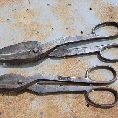 Lot 72: (2) Vintage Snips (WISS 9 + WILCOX CO.)