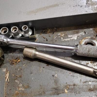 Lot 74: Vintage Gray WRIGHT Toolbox w/ Sockets + Wrenches