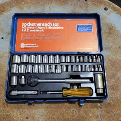 Lot 75: Vintage Socket Wrench Set Blue Case Complete 