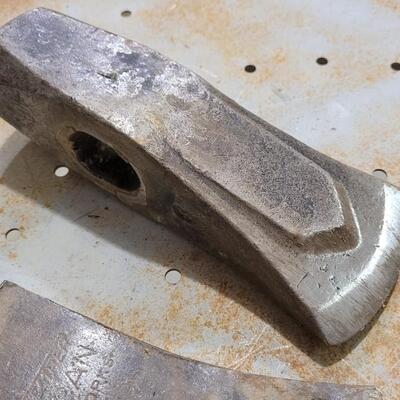 Lot 91: (2) Vintage Axe Heads 