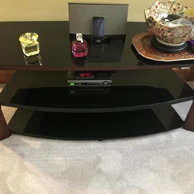 GLASS MEDIA CONSOLE