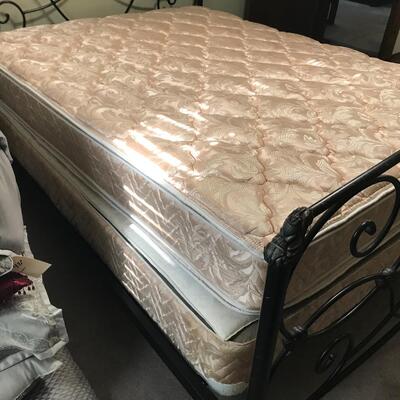 FULL MATTRESS & BOXSPRING