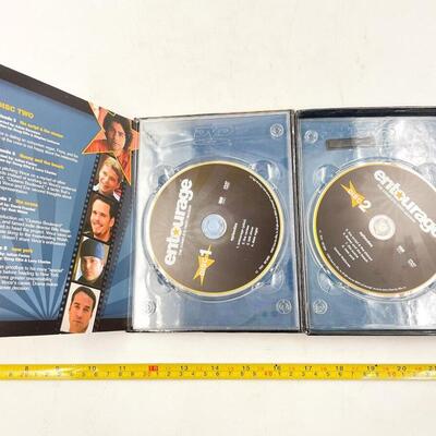 â€œENTOURAGEâ€ SEASON 1 DVD SET