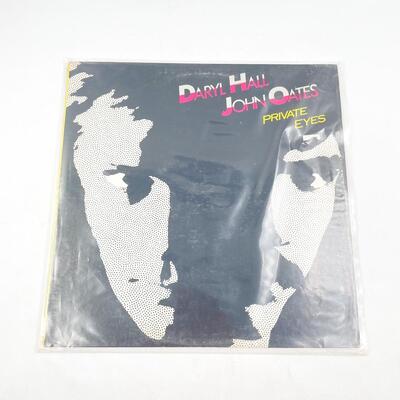 DARYL HALL & JOHN OATES â€œPRIVATE EYESâ€ VINYL RECORD #1