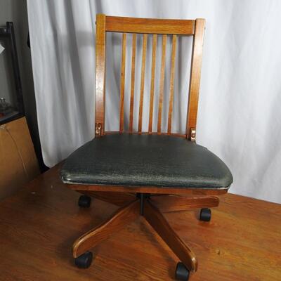 Vintage Oak Office Chair