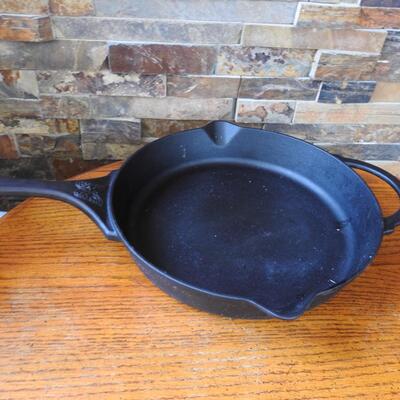 Cast Iron Pioneer Woman
