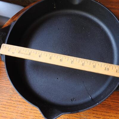 Cast Iron Pioneer Woman