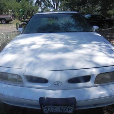   ' 97 OLDSMOBILE 88 LS