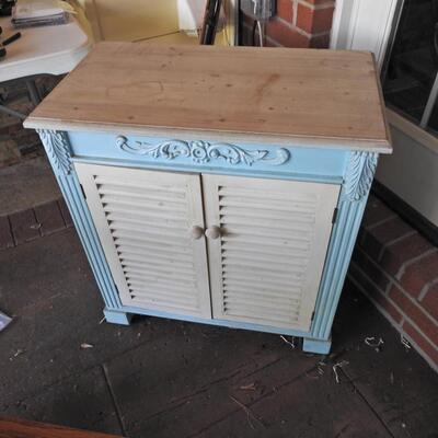 Storage cabinet