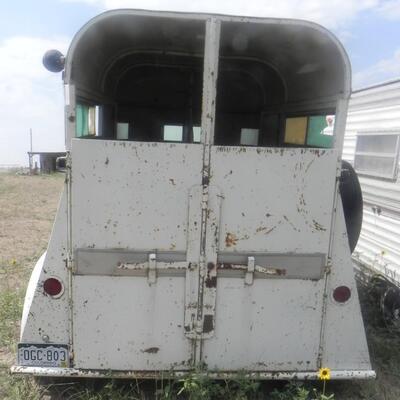    HORSE TRAILER