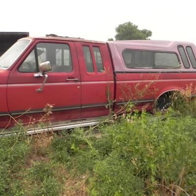   '89 FORD F150 4X4