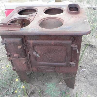   CAST IRON STOVE