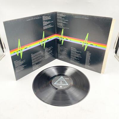 PINK FLOYD â€œTHE DARK SIDE OF THE MOONâ€ VINYL RECORD 