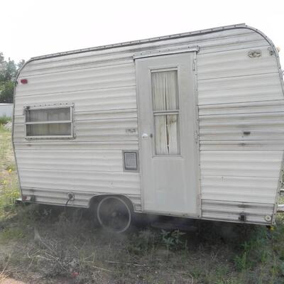    PULL TRAILER'CAMPER