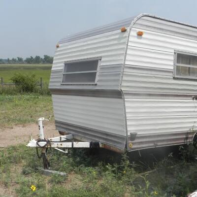    PULL TRAILER'CAMPER