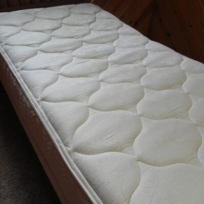   ADJUSTABLE SINGLE SZ. BED
