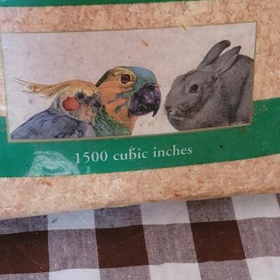 Lot 97: Natural Pine Bedding & Litter 1500 cubic inches 