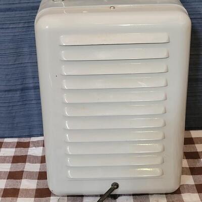 Lot 98: Titan Electric Heater #1