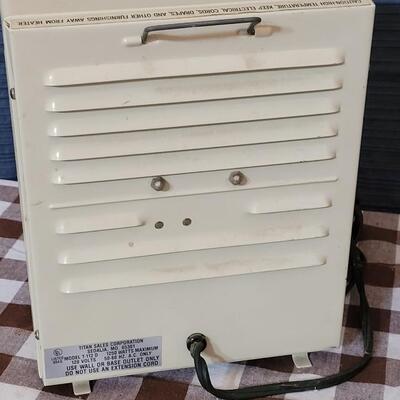 Lot 99: Titan 2 Electric Heater 10.5"